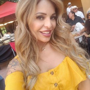 Meet your Posher, Raquel